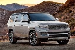 2022 Jeep Grand Wagoneer Front Right Side in Silver